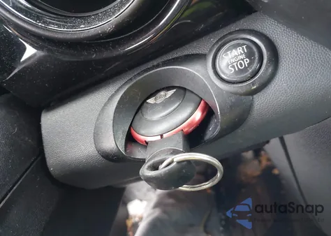 2009 Mini John Cooper Works Clubman z USA, uszkodzony, nr VIN WMWMM93529TF99383